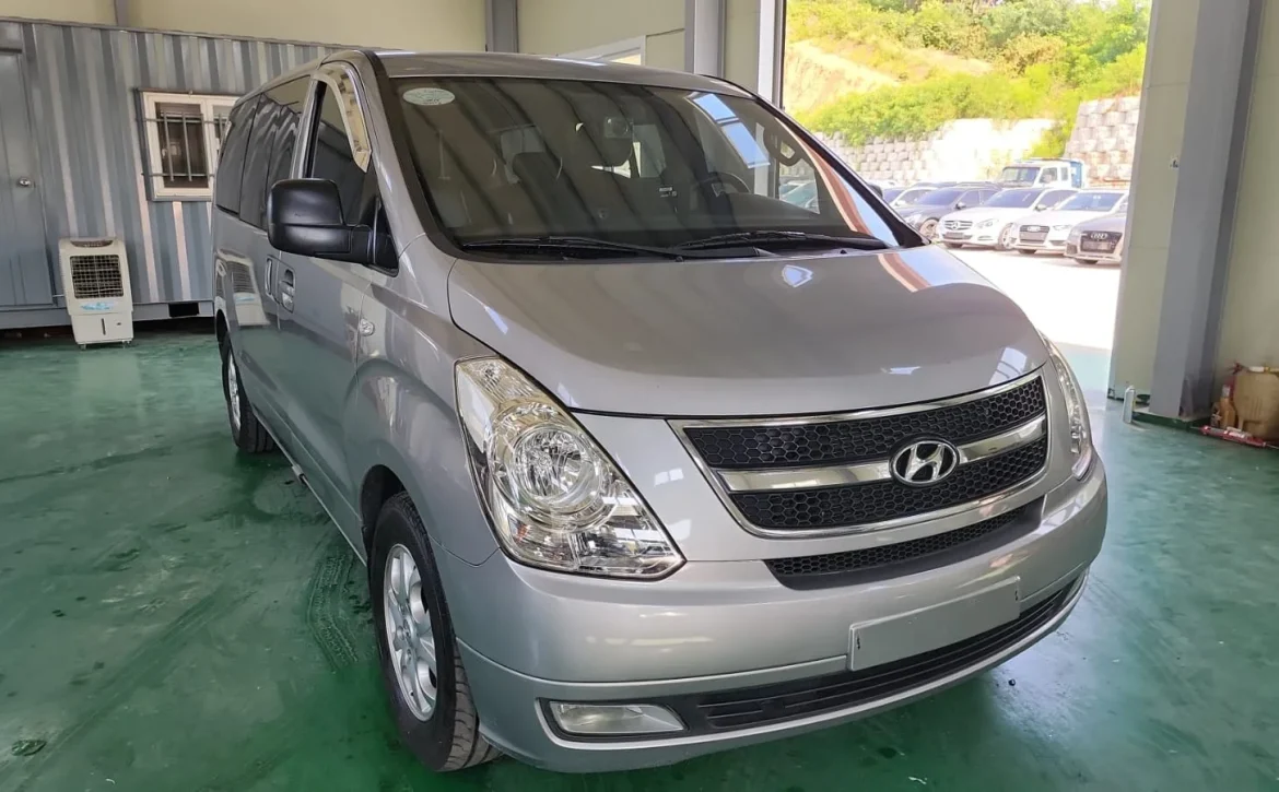 2012 Hyundai Grand Starex 2.5